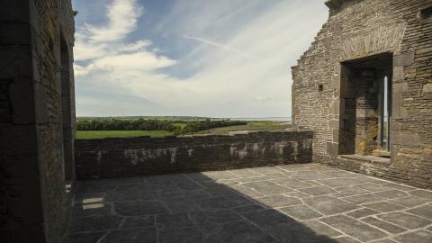 Carrigafoyle Castle exterior 