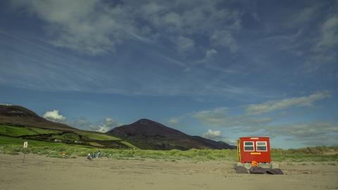 Inch beach mountains 