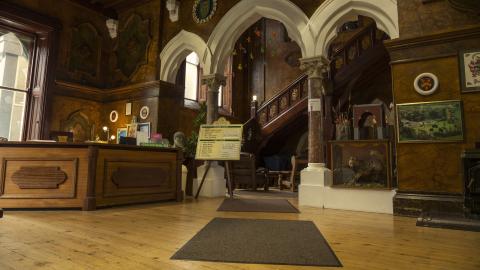 Collis Sandes House archways 